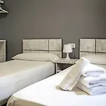 Bf Centro Nocleg ze śniadaniem 3*
