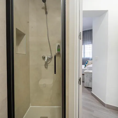Bf Centro Bed & Breakfast 3*